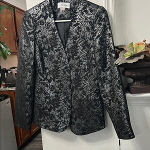 Calvin Klein Women's Black and Silver Floral Blazer